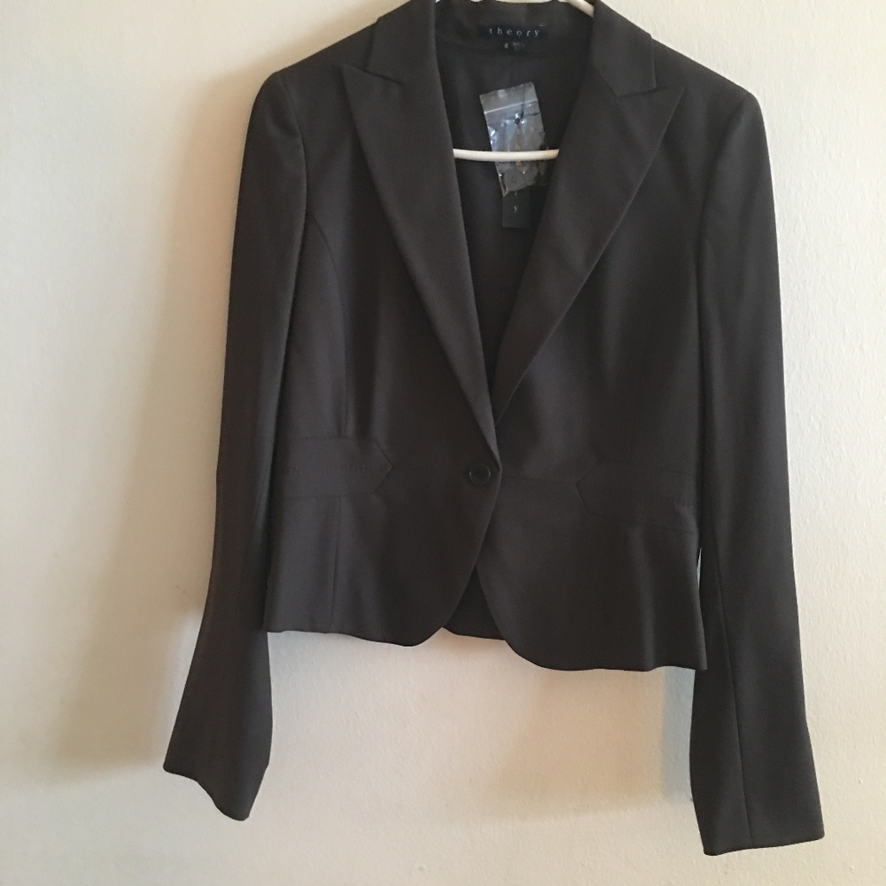 BROWN THEORY BLAZER WITH ORIGINAL TAGS